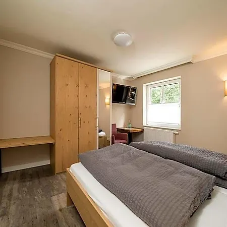 Hotel Haus Am Parc *